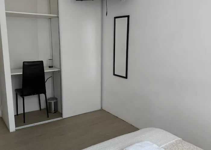 Location Dans Résidence Privée,sécurisée ,parking Gratuit , 1 Minute Du Tramway, à 9 Minute Du Centre Ville, Accessible à Plusieurs Transports *